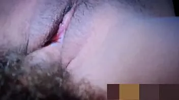 Jouer Mec baise comme une salope devant la caméra