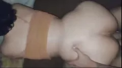 Afspelen Hete Braziliaanse babe geeft een pijpbeurt na het werk