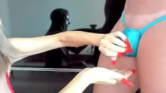 play MILF Handjob и Creampie: стройная кубуга с огромными сиськами