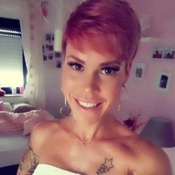 قناة Lara Bergmann